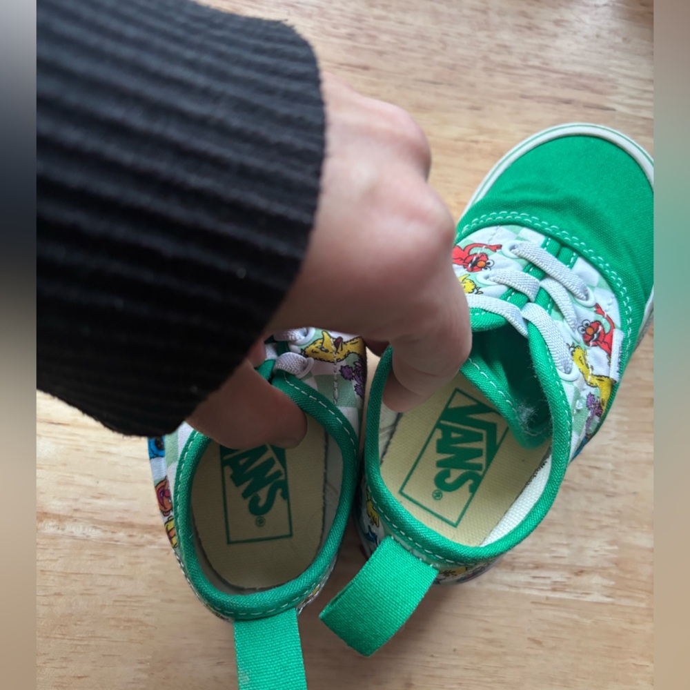 Sesame Street x Vans Sneakers (toddler 7) sold out collab - Picture 6 of 6